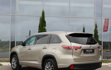 Toyota Highlander III, 2014 год, 3 280 000 рублей, 6 фотография