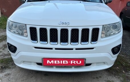 Jeep Compass I рестайлинг, 2012 год, 950 000 рублей, 2 фотография