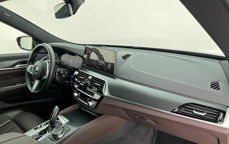 BMW 6 серия, 2024 год, 7 580 000 рублей, 15 фотография