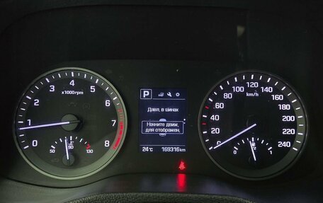 Hyundai Tucson III, 2017 год, 1 899 000 рублей, 16 фотография
