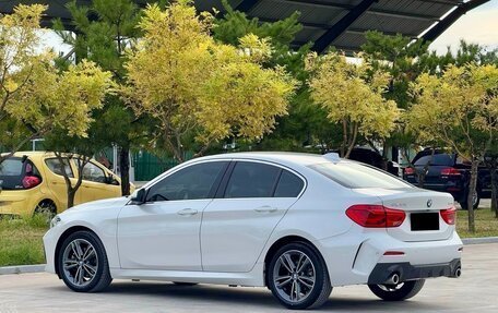 BMW 1 серия, 2023 год, 1 810 000 рублей, 6 фотография
