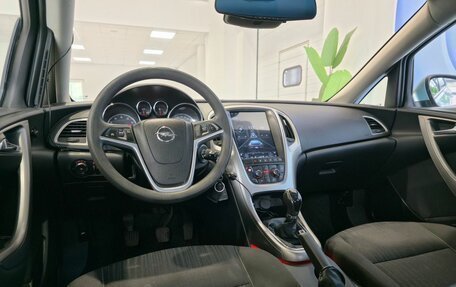 Opel Astra J, 2010 год, 649 000 рублей, 12 фотография
