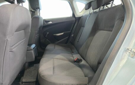Opel Astra J, 2010 год, 649 000 рублей, 13 фотография