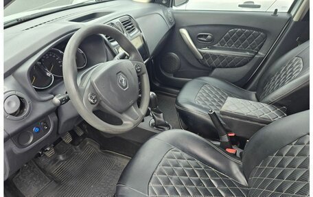 Renault Logan II, 2016 год, 680 000 рублей, 17 фотография