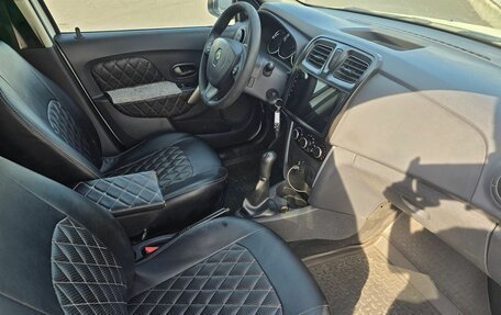 Renault Logan II, 2016 год, 680 000 рублей, 18 фотография