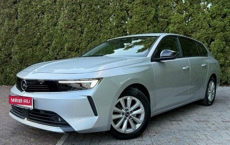 Opel Astra, 2023 год, 2 850 000 рублей, 3 фотография