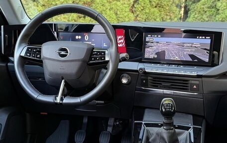 Opel Astra, 2023 год, 2 850 000 рублей, 15 фотография