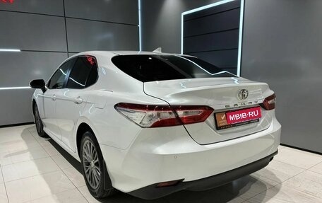 Toyota Camry, 2021 год, 2 399 000 рублей, 3 фотография