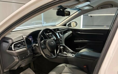 Toyota Camry, 2021 год, 2 399 000 рублей, 19 фотография