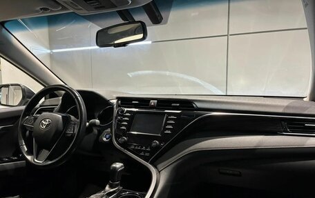 Toyota Camry, 2021 год, 2 399 000 рублей, 16 фотография
