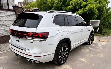 Volkswagen Atlas I, 2024 год, 3 900 000 рублей, 2 фотография