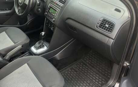 Volkswagen Polo VI (EU Market), 2012 год, 500 000 рублей, 11 фотография