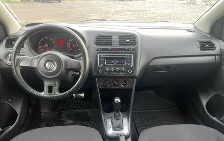 Volkswagen Polo VI (EU Market), 2012 год, 500 000 рублей, 13 фотография