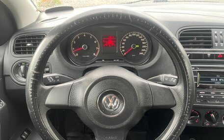 Volkswagen Polo VI (EU Market), 2012 год, 500 000 рублей, 14 фотография