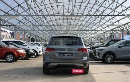 Volkswagen Teramont I, 2018 год, 3 290 000 рублей, 4 фотография