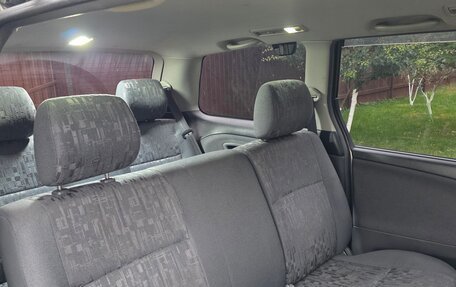 Toyota Estima III рестайлинг -2, 2003 год, 840 000 рублей, 5 фотография
