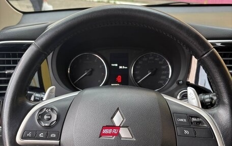 Mitsubishi Outlander III рестайлинг 3, 2014 год, 1 500 000 рублей, 8 фотография