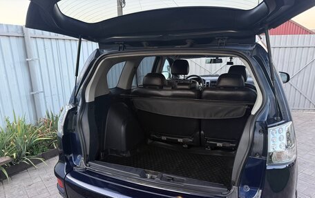 Mitsubishi Outlander III рестайлинг 3, 2010 год, 900 000 рублей, 9 фотография