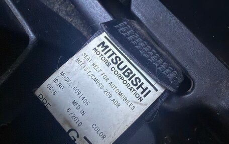 Mitsubishi Outlander III рестайлинг 3, 2010 год, 900 000 рублей, 16 фотография