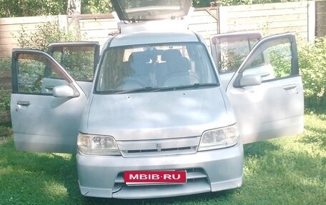 Nissan Cube II, 2001 год, 199 000 рублей, 1 фотография