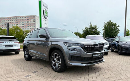 Skoda Kodiaq I, 2023 год, 3 910 000 рублей, 3 фотография