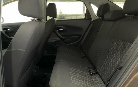 Volkswagen Polo VI (EU Market), 2015 год, 909 000 рублей, 19 фотография