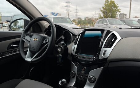 Chevrolet Cruze II, 2013 год, 690 000 рублей, 16 фотография