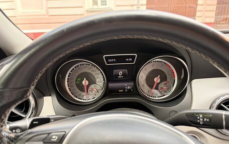 Mercedes-Benz GLA, 2014 год, 1 400 000 рублей, 15 фотография