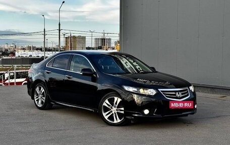 Honda Accord VIII рестайлинг, 2012 год, 1 645 000 рублей, 4 фотография