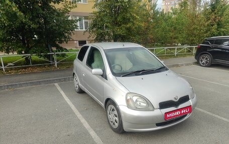 Toyota Vitz, 2000 год, 430 000 рублей, 1 фотография