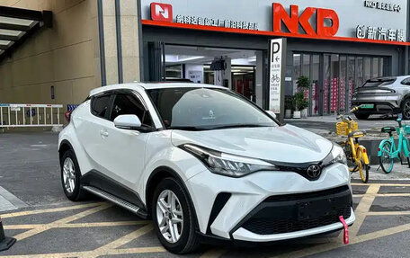 Toyota C-HR I рестайлинг, 2024 год, 2 830 070 рублей, 3 фотография