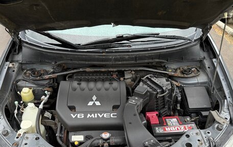 Mitsubishi Outlander III рестайлинг 3, 2007 год, 890 000 рублей, 12 фотография
