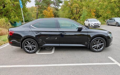 Skoda Superb III рестайлинг, 2015 год, 1 950 000 рублей, 3 фотография