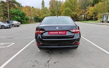 Skoda Superb III рестайлинг, 2015 год, 1 950 000 рублей, 5 фотография