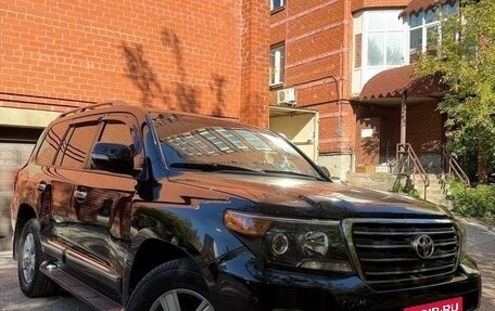 Toyota Land Cruiser 200, 2015 год, 4 300 000 рублей, 1 фотография