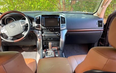 Toyota Land Cruiser 200, 2015 год, 4 300 000 рублей, 8 фотография