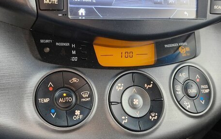 Toyota RAV4, 2011 год, 1 090 000 рублей, 11 фотография