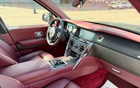 Rolls-Royce Cullinan, 2021 год, 32 490 000 рублей, 18 фотография