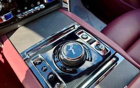 Rolls-Royce Cullinan, 2021 год, 32 490 000 рублей, 33 фотография