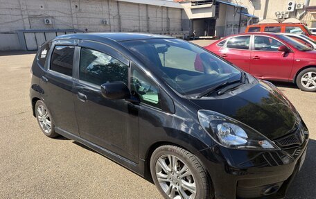 Honda Fit III, 2011 год, 850 000 рублей, 2 фотография