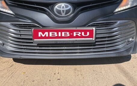 Toyota Camry, 2019 год, 1 950 000 рублей, 8 фотография