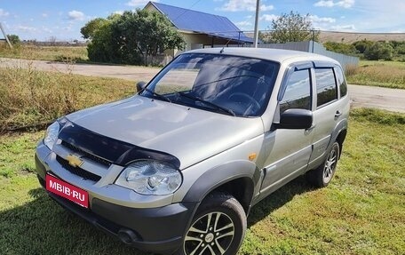 Chevrolet Niva I рестайлинг, 2010 год, 429 000 рублей, 1 фотография