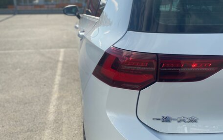 Volkswagen Golf VIII, 2020 год, 2 500 000 рублей, 10 фотография