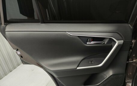 Toyota RAV4, 2020 год, 2 979 000 рублей, 15 фотография