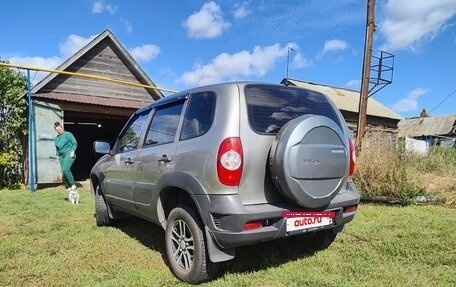 Chevrolet Niva I рестайлинг, 2010 год, 429 000 рублей, 7 фотография
