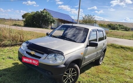 Chevrolet Niva I рестайлинг, 2010 год, 429 000 рублей, 10 фотография
