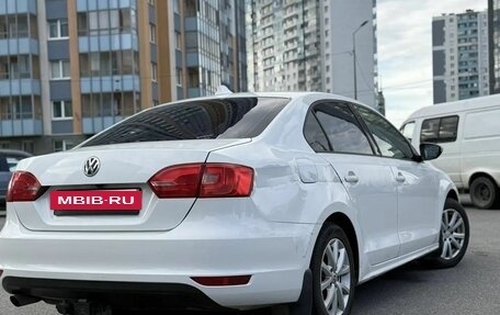Volkswagen Jetta VI, 2012 год, 600 000 рублей, 3 фотография