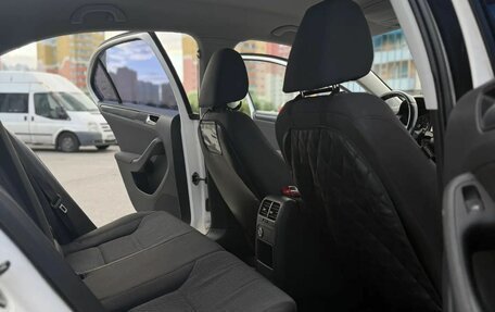 Volkswagen Jetta VI, 2012 год, 600 000 рублей, 10 фотография
