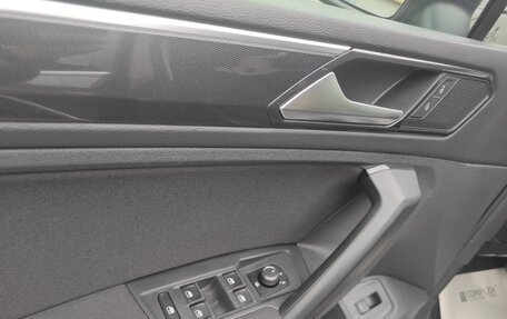 Volkswagen Tiguan II, 2017 год, 2 022 000 рублей, 7 фотография