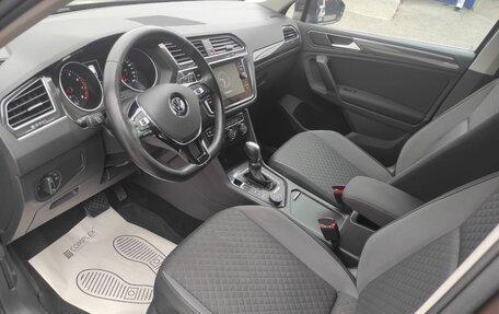 Volkswagen Tiguan II, 2017 год, 2 022 000 рублей, 6 фотография